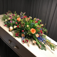 R23a-Rouwwerk-rouwarrangement-afscheidsbloemen_RozenRo-Puttershoek-s-Gravendeel